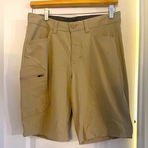 Eddie Bauer Beige Shorts Size 30